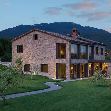 Villa Bagnoli *